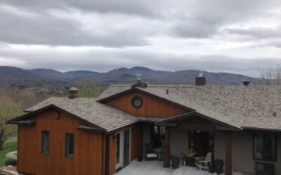 Comment réparer votre toiture en bardeaux d’asphalte?